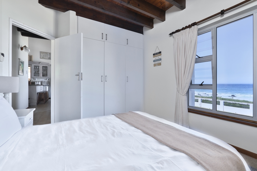 3 Bedroom Property for Sale in Beachview Eastern Cape